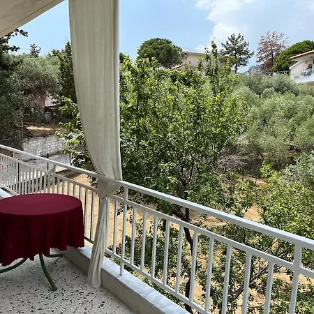 Nectarios Seaside Apartment.