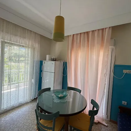 Nectarios Seaside Apartment. *