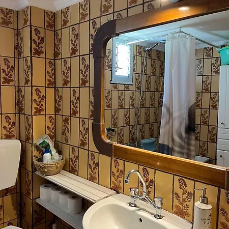 Nectarios Seaside Apartment. * PalaiónTsiflíkion