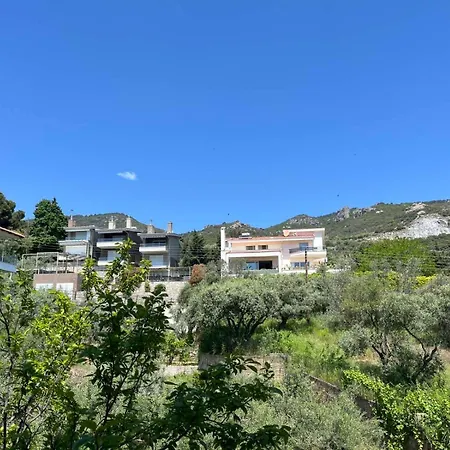 Nectarios Seaside Apartment. PalaiónTsiflíkion