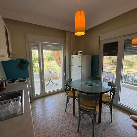 Nectarios Seaside Apartment.