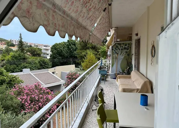 Nectarios Seaside Apartment. PalaiónTsiflíkion